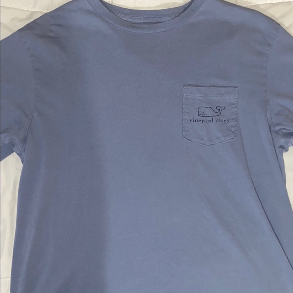 vinyard vines t-shirt!!!